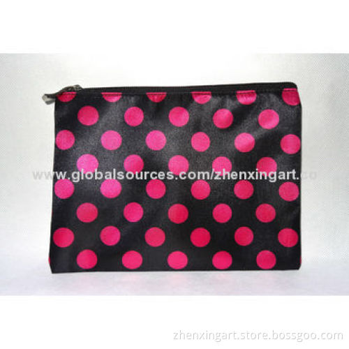 Cute polka dots cosmetic bag
